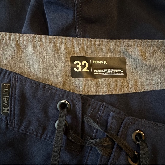 Hurley Navy Blue Board Shorts Summer Solid Swim Trunks Linerless - Picture 3 of 3